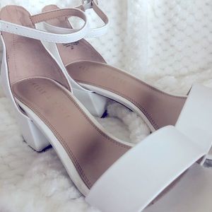 Kelly & Katie Strappy Sandals